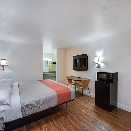 Americas Best Value Inn Сан-Антоніо Екстер'єр фото